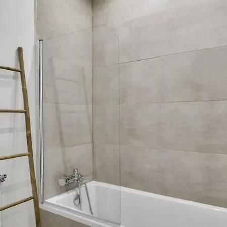 Апартаменты Elegant Logement D'1 Avec Terrasse *