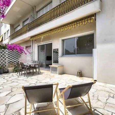 Elegant Logement D'1 Avec Terrasse Апартаменты *